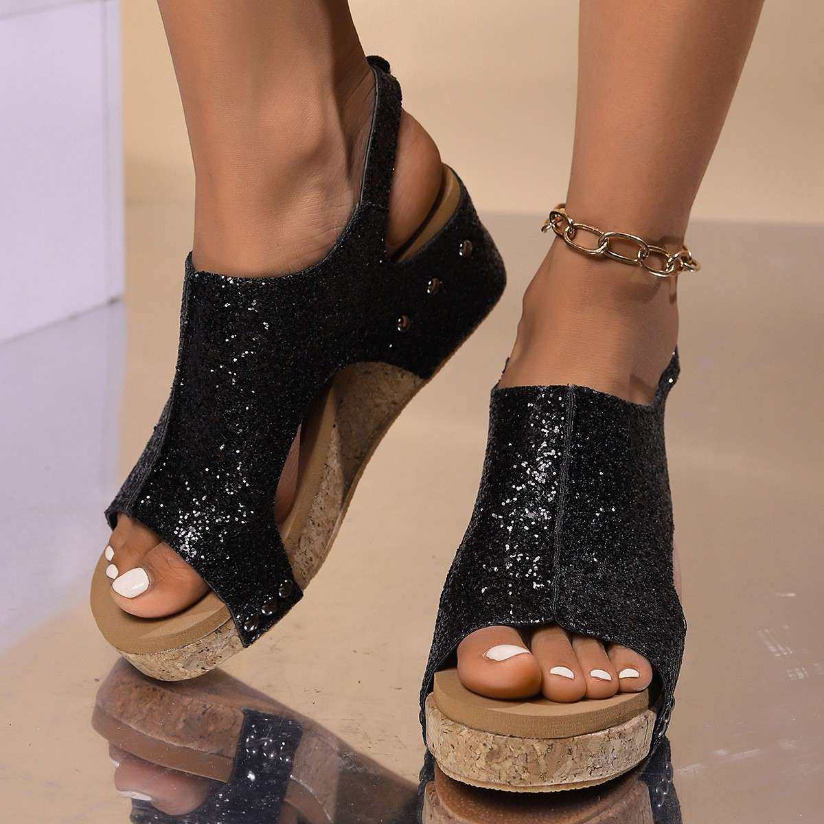 women shoes大码亮片鱼嘴坡跟凉鞋女松糕厚底魔术贴高跟女鞋2024