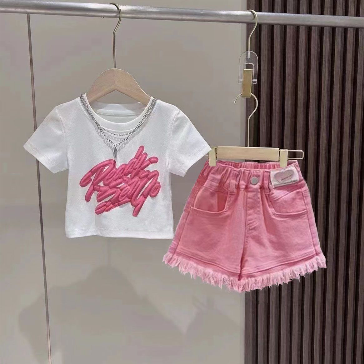 女童套装2025新款爆款短袖T恤儿童扣子牛仔短裤炸街女宝两件套