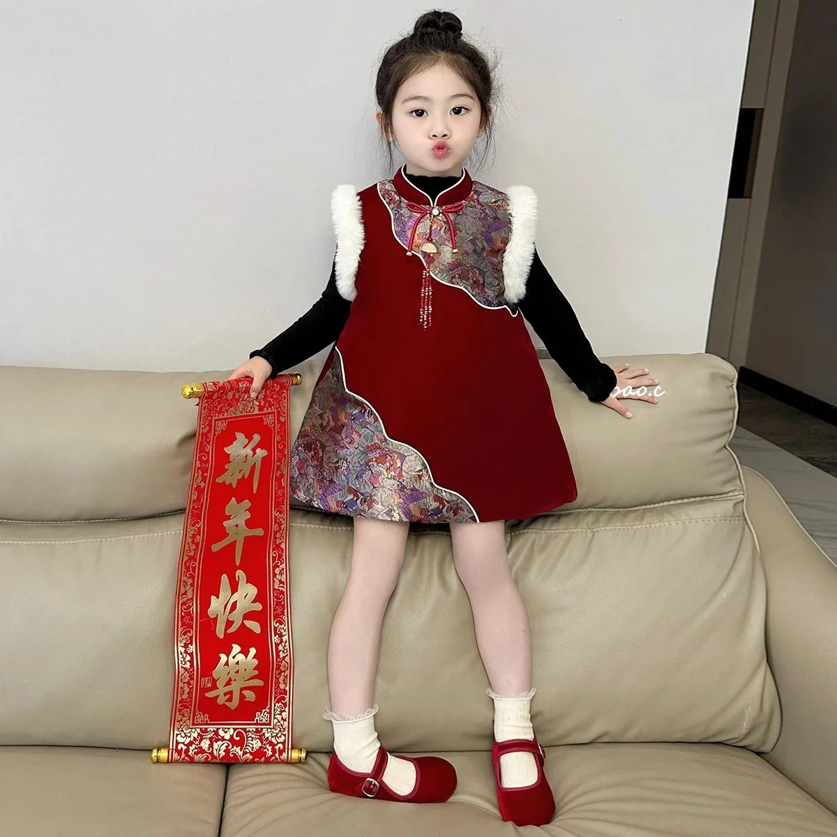 新中式女童夹棉背心裙2025冬季新款红色宝宝拜年服旗袍裙新年裙子