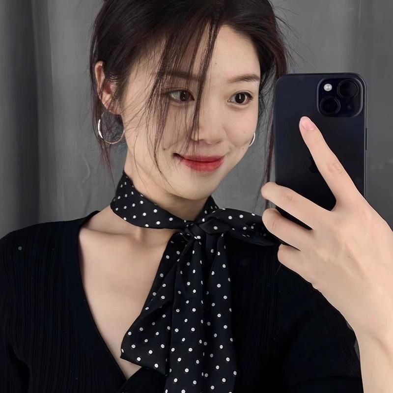 黑色波点丝巾XGQ奢方巾带高档轻女系脖发秋季新搭款百搭时尚配衬