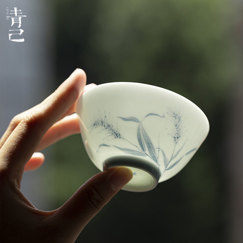 青己 薄胎手作青花主人杯 功夫茶具陶瓷手绘家用品茗杯 狗尾巴草