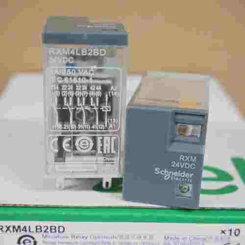 小型中间电磁继电器 RXM4LB2BD 24VDC/4组 3A