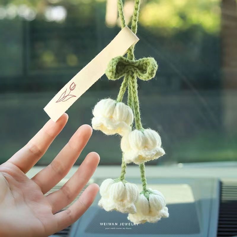 汽车网红铃兰花钩织成品