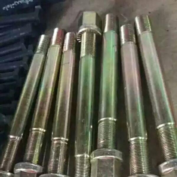 中联吊车平衡梁螺丝16吨20吨25吨30吨平衡梁螺丝骑马螺丝双头螺丝