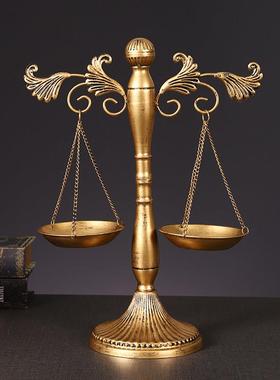 复古照铁艺天平秤摆件司学法律师礼院物办公室桌面装饰品7127N法