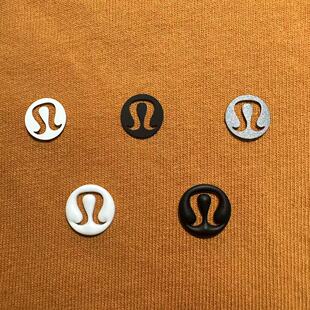 适用露露烫标硅胶烫印标热转印烫画冲锋衣羽绒胸标裤标两可熨烫贴