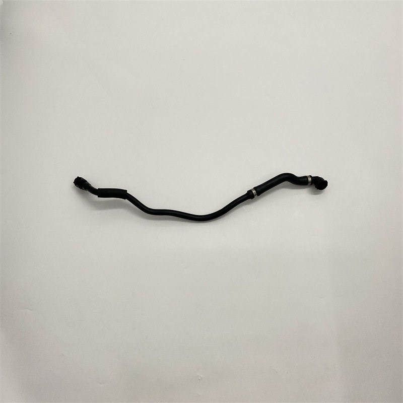 STZT2068305003暖风水管适用于奔驰汽车配件