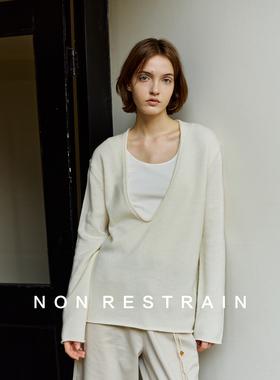 NON RESTRAIN慵懒感宽松显瘦羊毛针织衫女简约卷边叠穿大V领毛衣