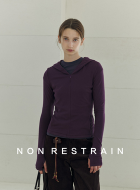 NON RESTRAIN休闲高弹力加绒连帽卫衣外套女修身显瘦短款拉链帽衫