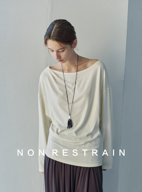 NON RESTRAIN简约褶皱斜肩针织长袖T恤女慵懒感蝙蝠袖一字领上衣