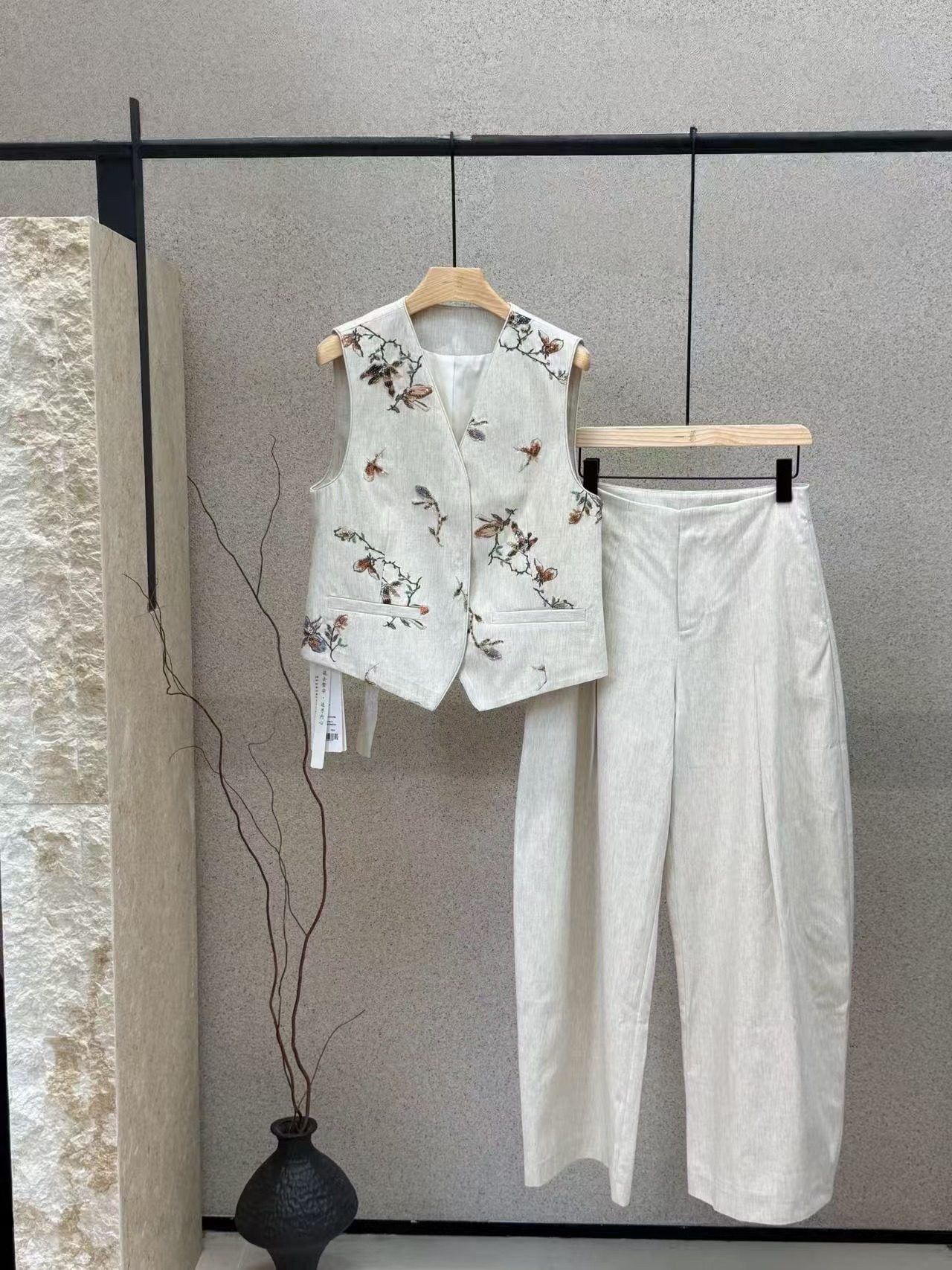 海燕家新款 清新挺括花鸟刺绣钉珠纯棉马甲裤子套装M375对