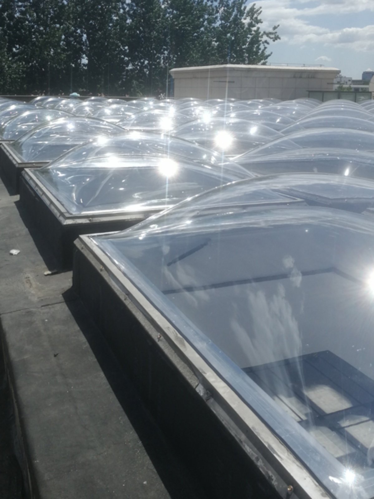 采光罩采用聚碳酸酯pc板或pmma亚力玻璃钢采光罩有机玻璃采光罩