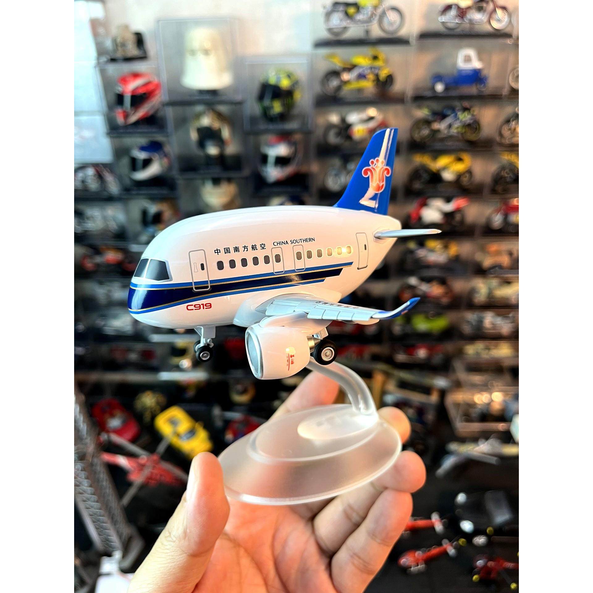 卡通飞机Q版客机飞机蛋机中国南方航空C919简易拼装塑料模型摆件,模玩/动漫/周边/娃圈三坑/桌游,航模/直升机/飞机模型,淘宝优惠券,粉丝福利购,淘宝优惠卷