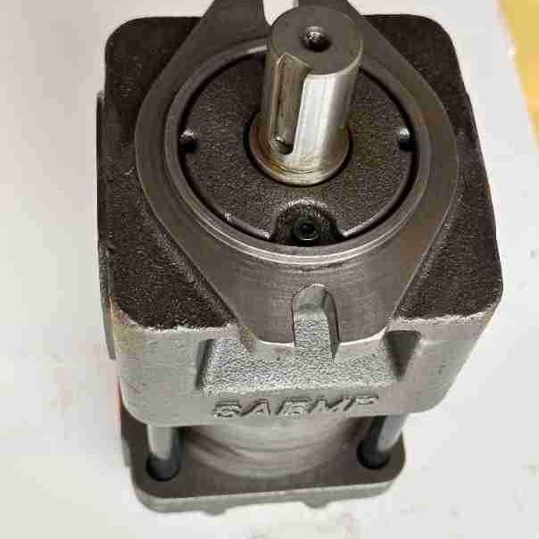 上海齿轮泵NT4-G40,G50,G63FTDI聚醚发泡机齿轮泵