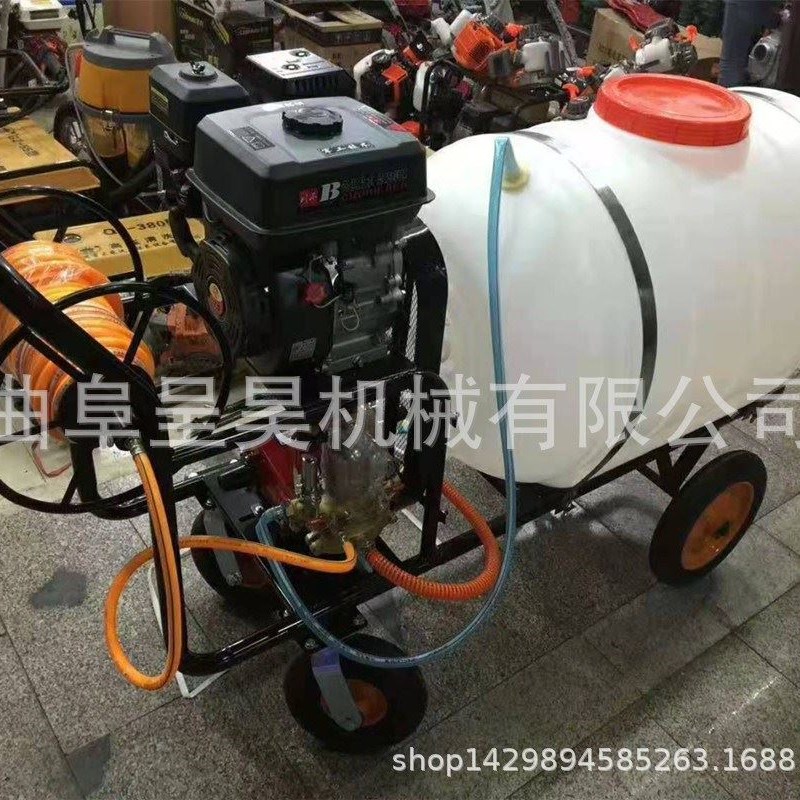 四轮移动轻便手拉启动汽油打药机 菜园大面积浇水喷药灭虫打药车