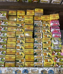 缅甸特纳卡防晒粉祛痘粉