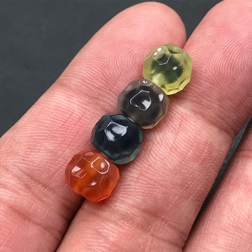8MM红绿灯糖心玛瑙直切配珠