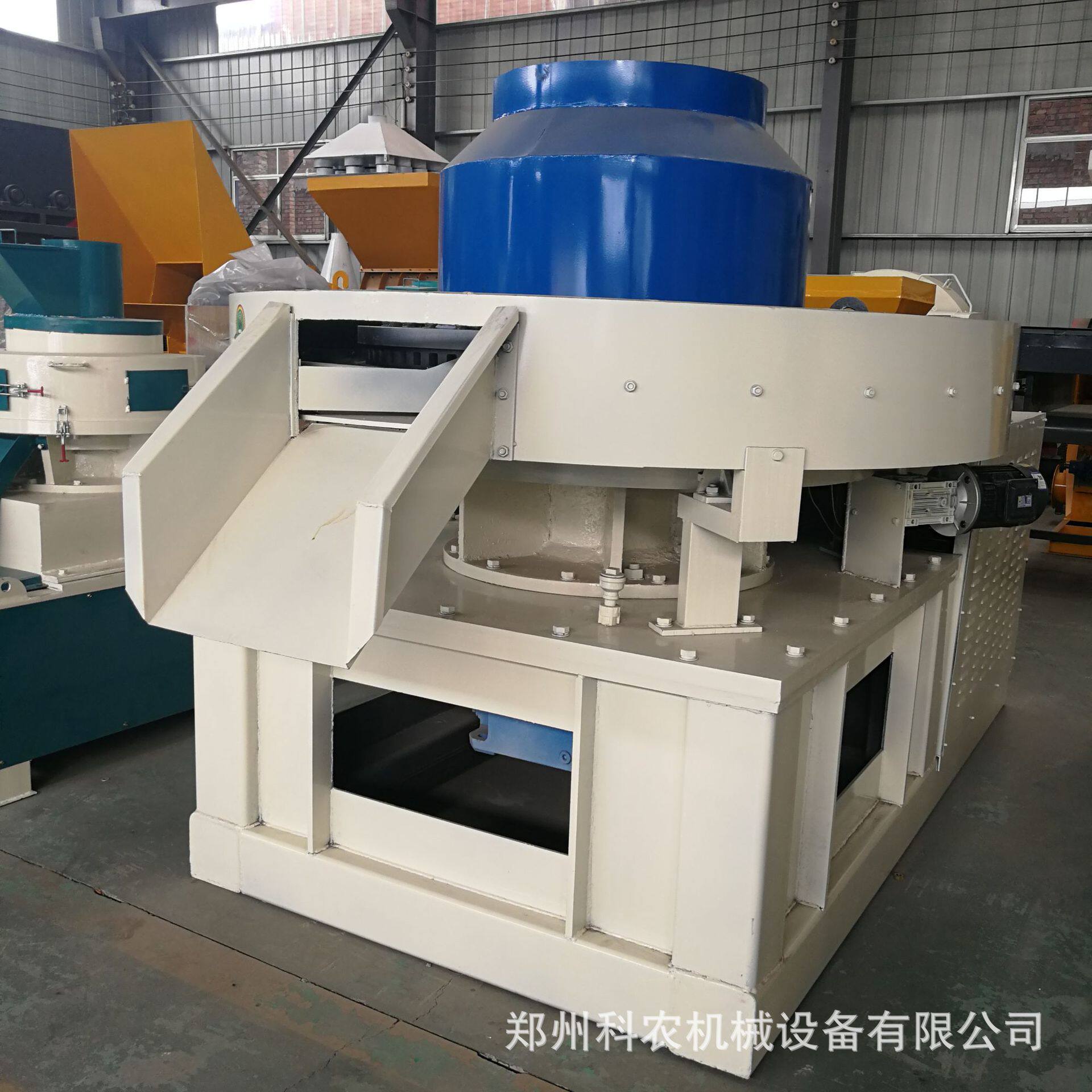 大型生活垃圾粉碎压块机 鞋厂布条下脚料挤压成型设备 燃料颗粒机