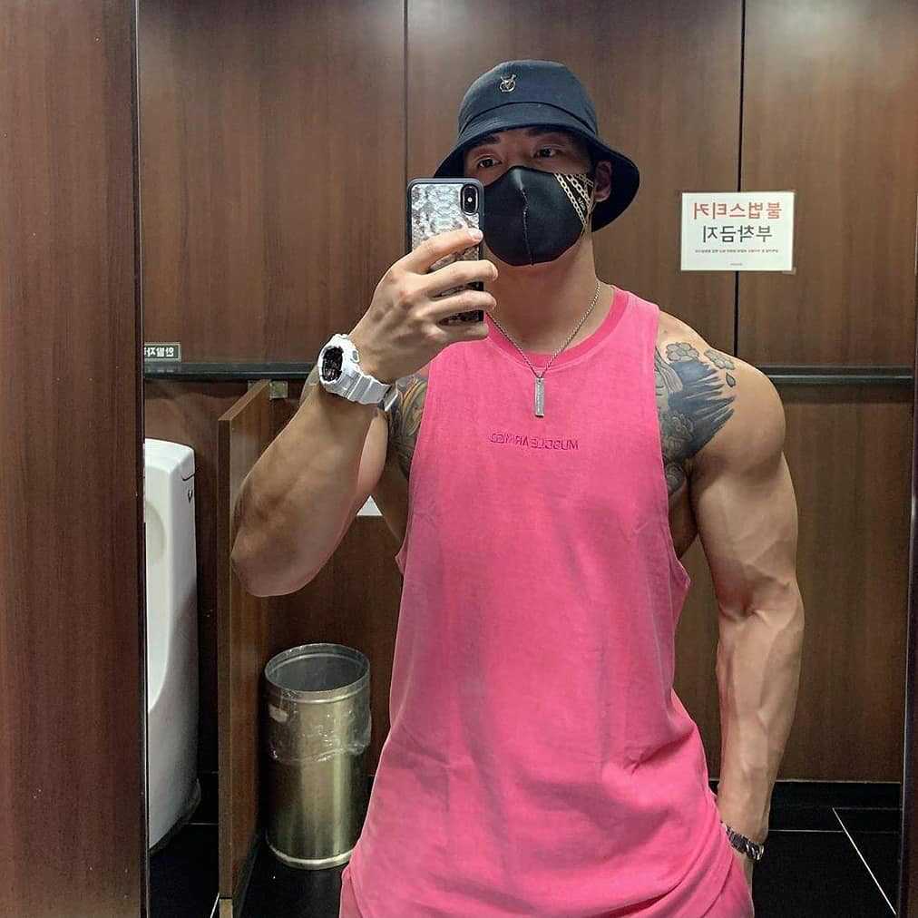 2026menclothes健身背