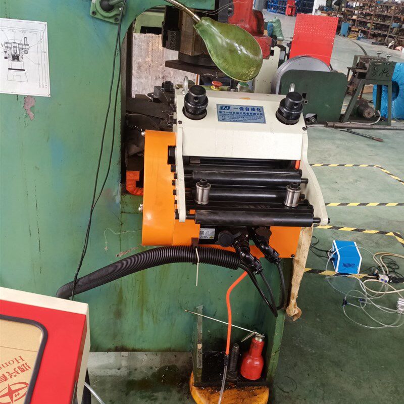 伺服系列送料机冲床空气气动自动滚轮数控送料机器智能滚轮送料机