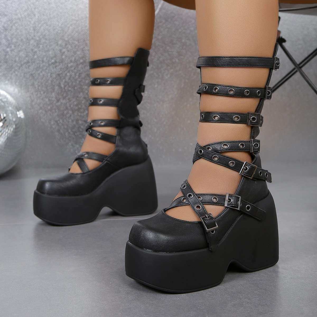 women shoes克厚底坡跟松糕高帮单鞋铆钉镂空大码皮带扣外贸2024