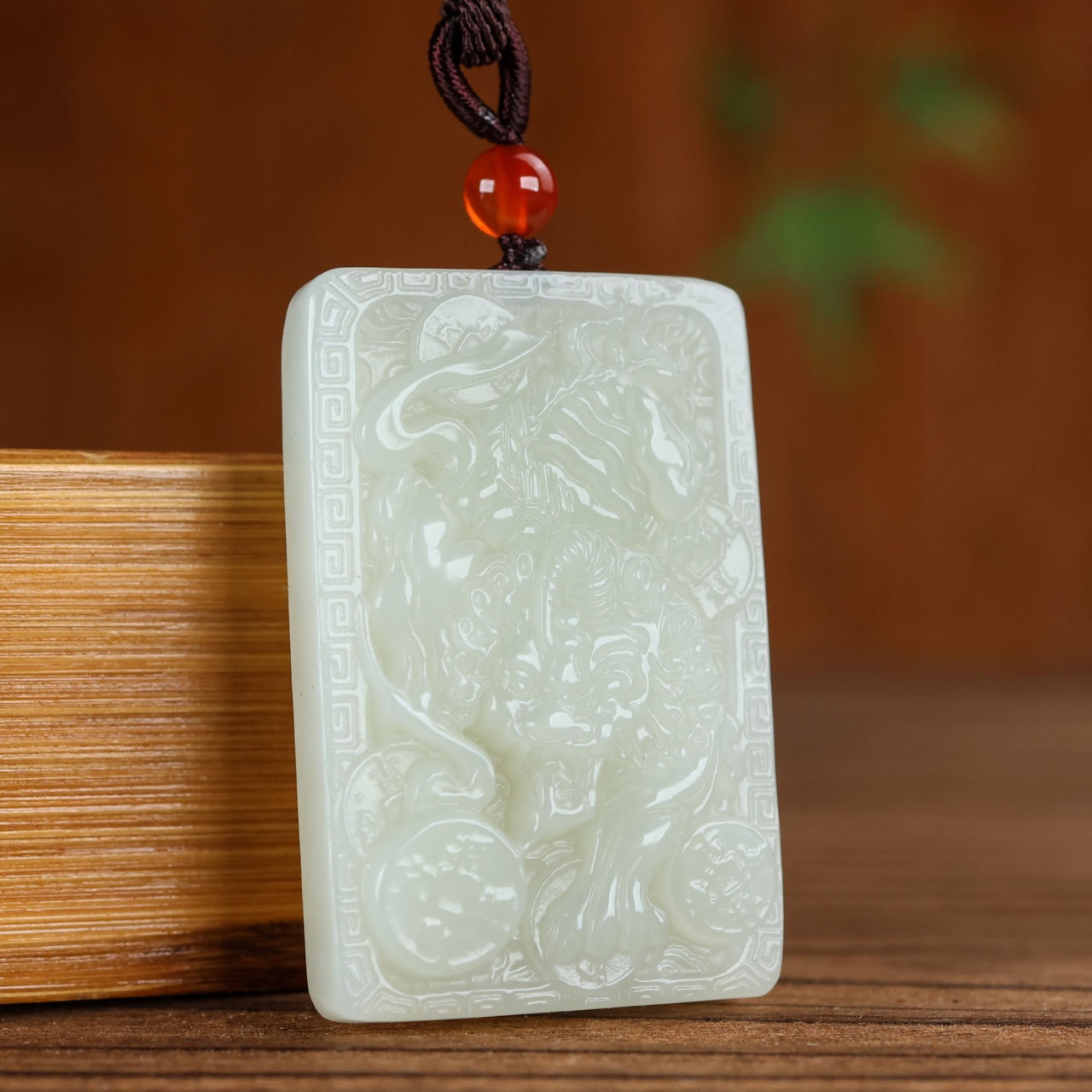 天然新疆和田玉白玉貔貅招财龙纹吊坠俄料老料玉石项链男女挂件