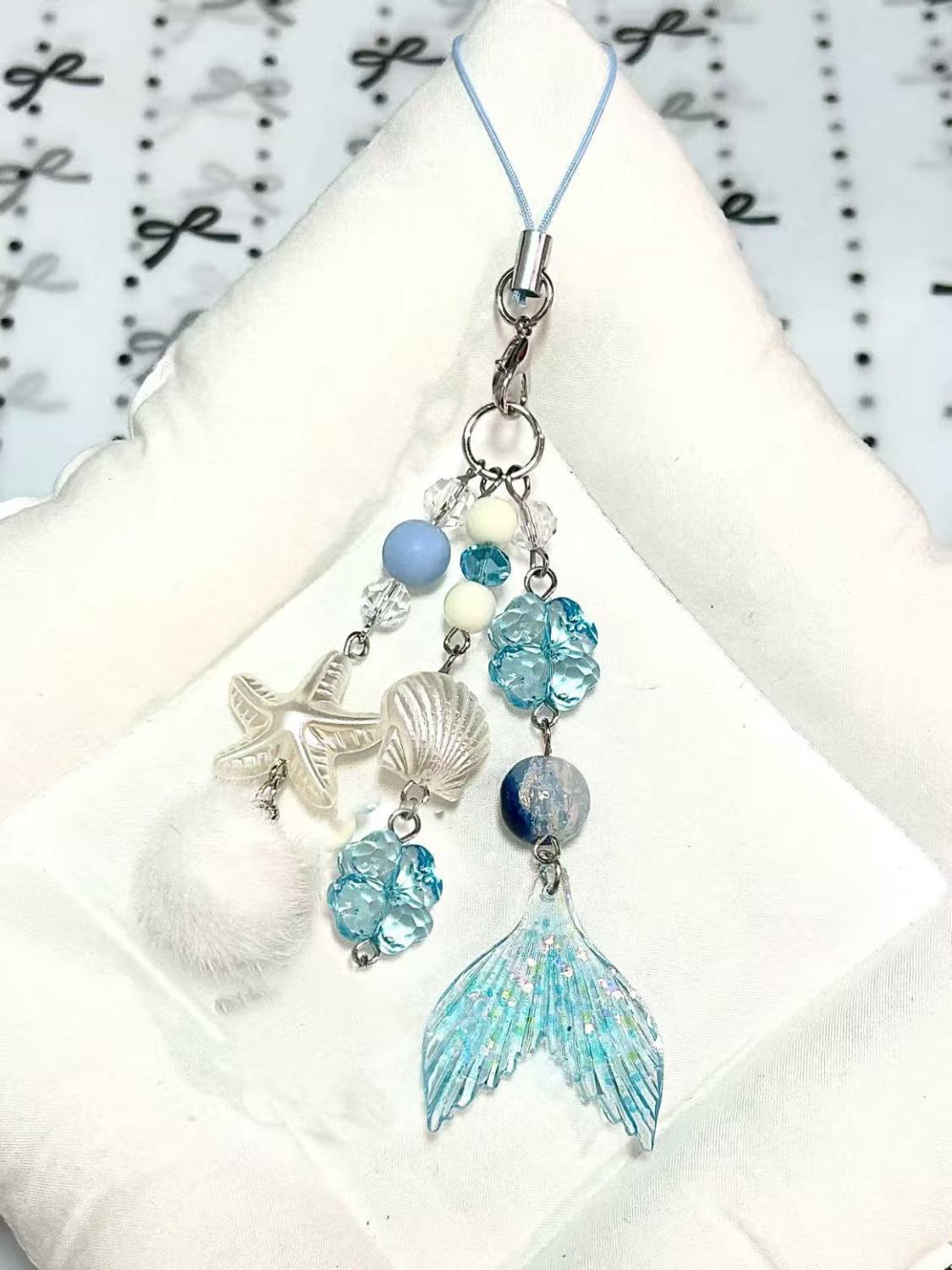 【海蓝深空鱼尾】毛球海星贝壳手机链挂件四叶草蓝色系咕本链卡册