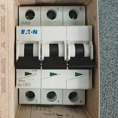 伊顿穆勒FAZ-C40/3-NA出口北美专用微型断路器UL4