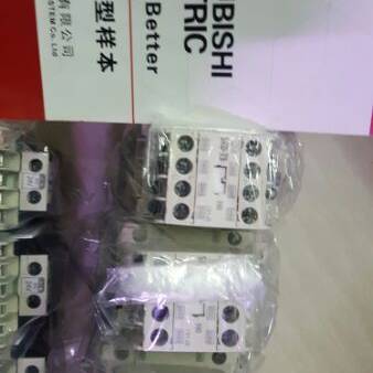 三菱电磁继电器 SR-T9 5A4B 7A2B 9A AC100 110 200 220 3