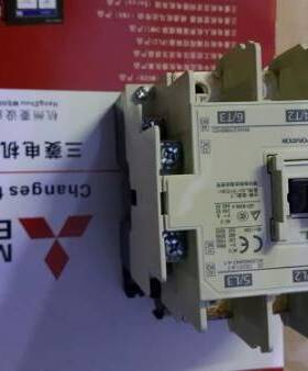 三菱接触器 三菱电磁接触器 S-T65  AC100V  AC200V