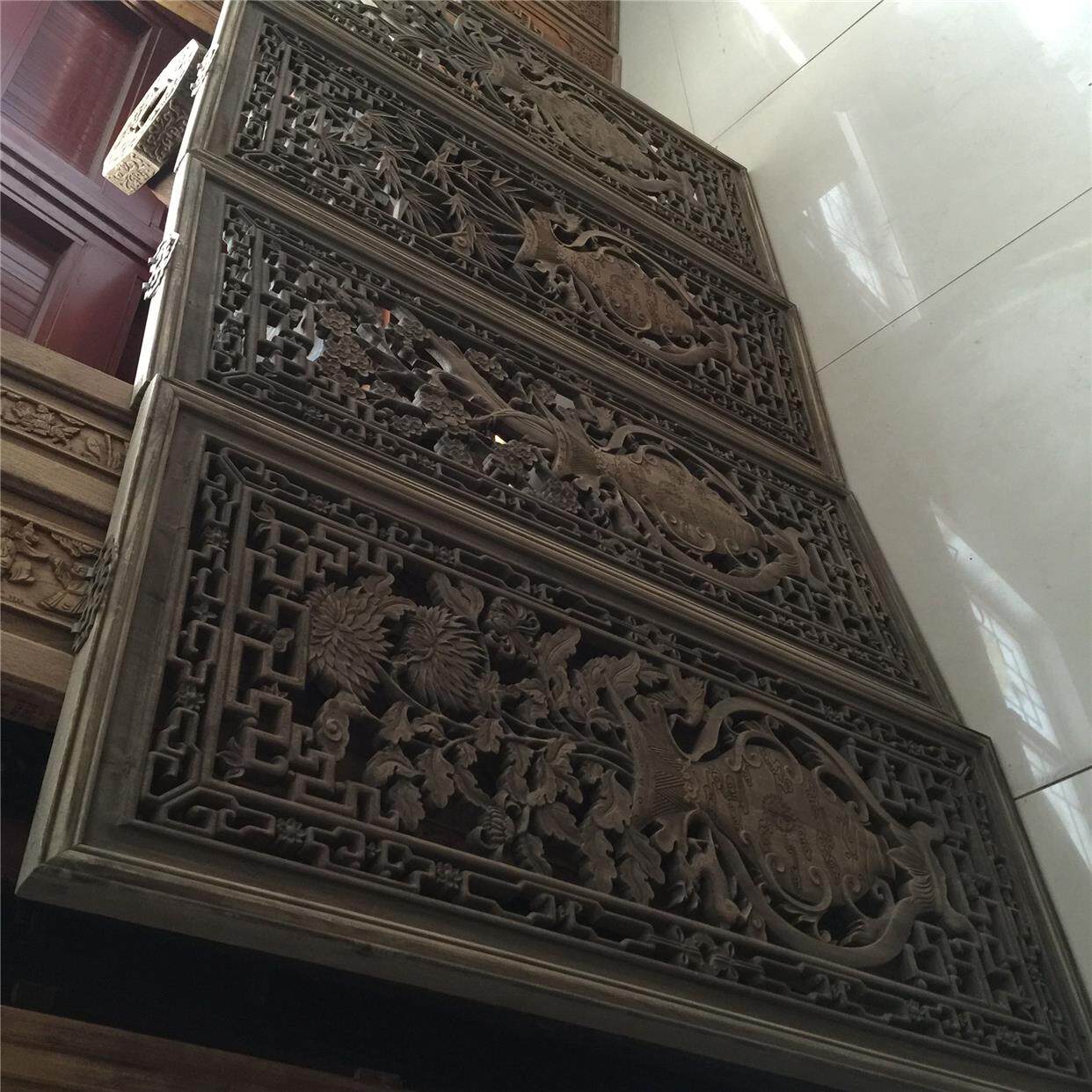 怀旧老物件花板 阁楼装饰花板 手工刻画花板