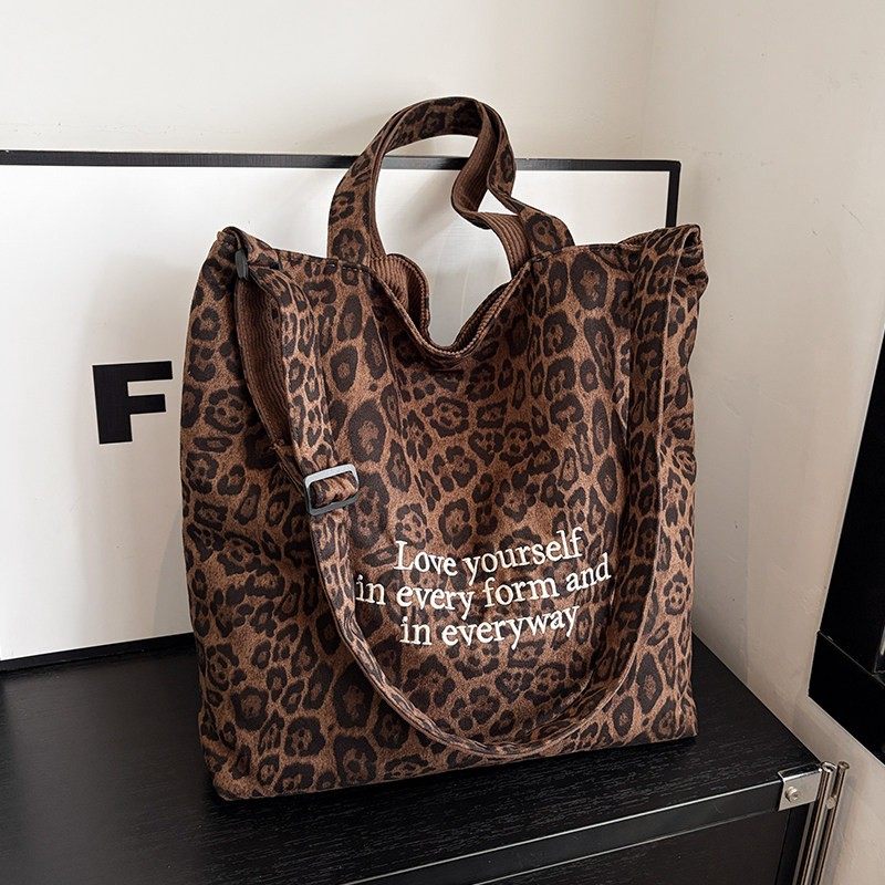 韩系小众豹纹帆布包秋冬新款休闲慵懒风单肩包大容量通勤托特包包,箱包皮具/热销女包/男包,时尚帆布包,淘宝优惠券,粉丝福利购,淘宝优惠卷