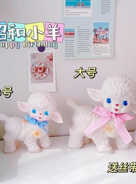 超可爱日式复古昭和胶皮小羊娃娃少女心ins桌面玩具卡通装饰摆件