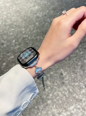 蛮舟适用appwatch s9新款时尚四叶草表带s8/7/6代高级感金属手表带iwatch5智能手表41mm夏季透气se奢华女个性