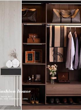 样板房咖色系衣帽间柜卧