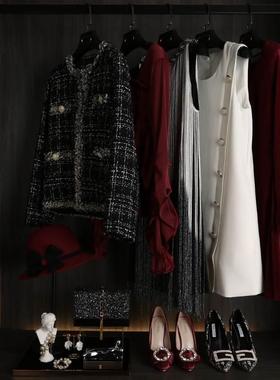 新元素 样板间衣帽间红色软装衣服主卧陈列摆件女士饰品首饰