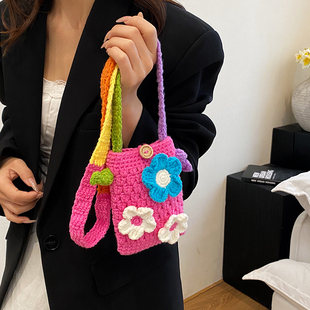 夏天小清新毛线针织包手工编织通勤包包女2025新款单肩斜挎手机包