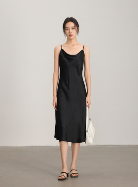 AIRIQI奥莱女装极简吊带裙都市极简百搭显瘦慵懒连衣裙AH42LQ292