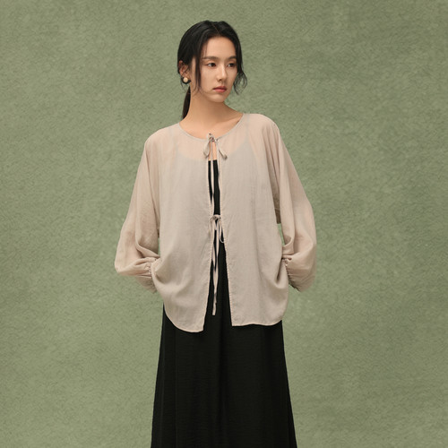 AIRIQI奥莱女装系带衬衫法式文艺浪漫宽松显瘦长款外套AZ42CS437