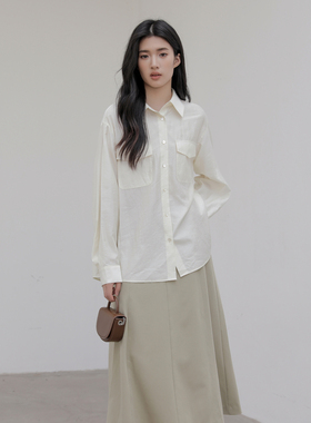 AIRIQI秋季新款休闲简约通勤显瘦宽松翻领双口袋衬衫AF41CS310