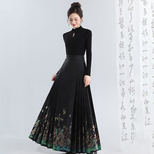 无衣饮羽【竹影】螺钿烧箔中国风马面裙汉服女织金妆花2025年新款