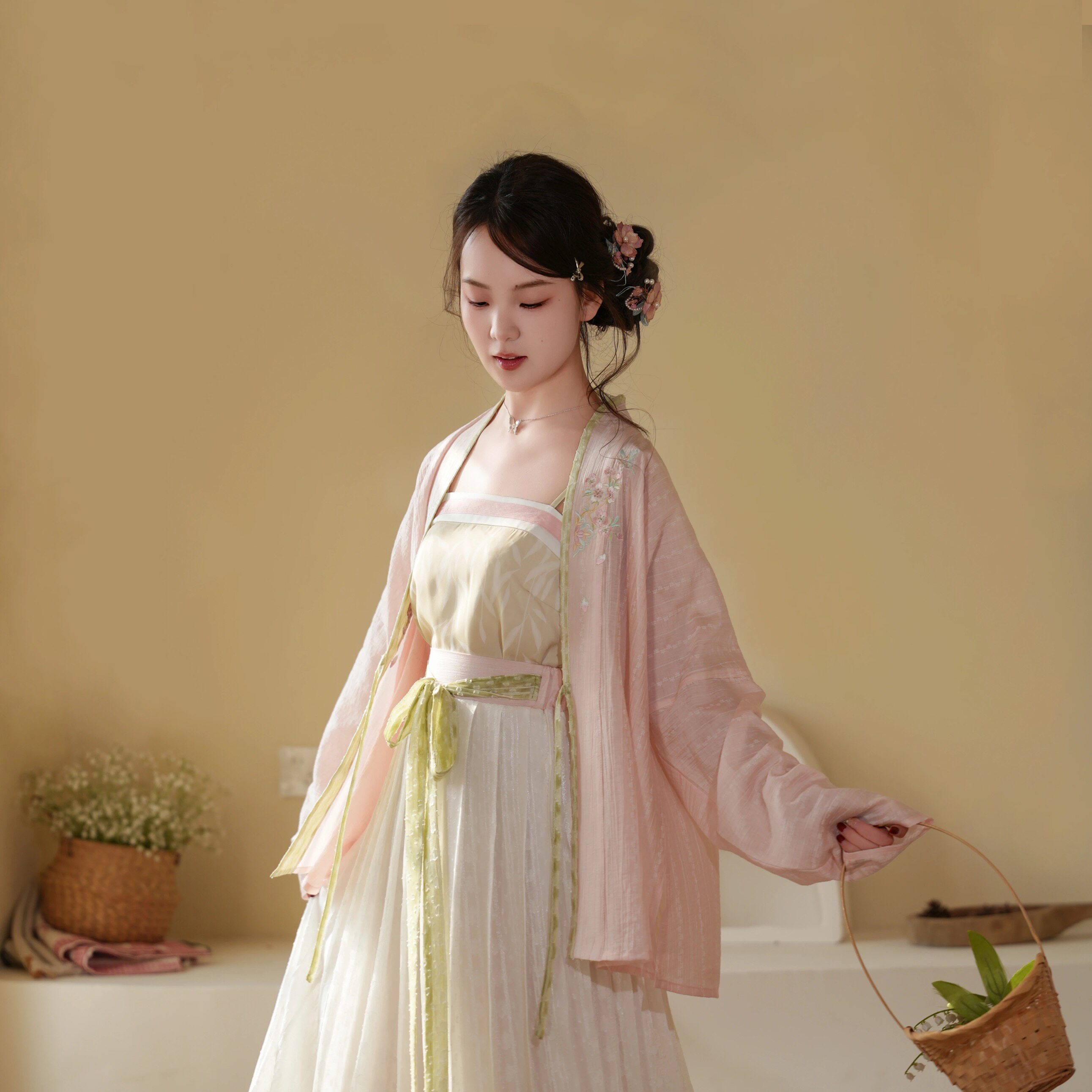 无衣饮羽【樱语如梦】汉服套装传统飞机袖百迭半裙绣花日常2026春