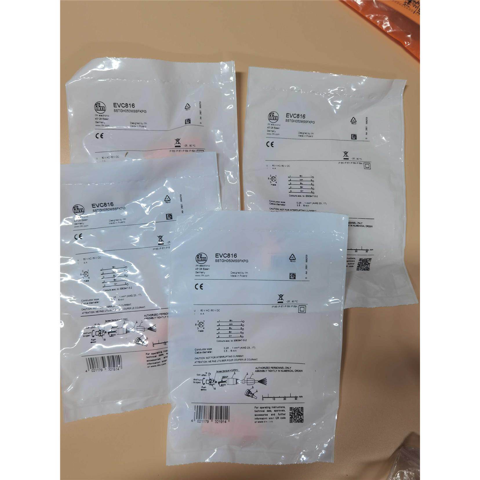 包邮【原装现货】全新IFM EVC816  EVC811传感器接头实价