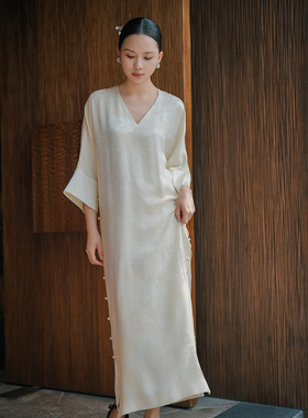 门里门外乳白色蝶恋花真丝花罗连衣裙22282SSL