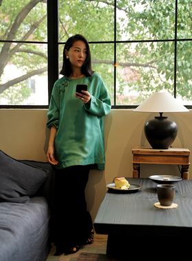 门里门外绿色斜纹绸菊花扣斜襟上衣宽松慵懒显瘦独特别致中式女装