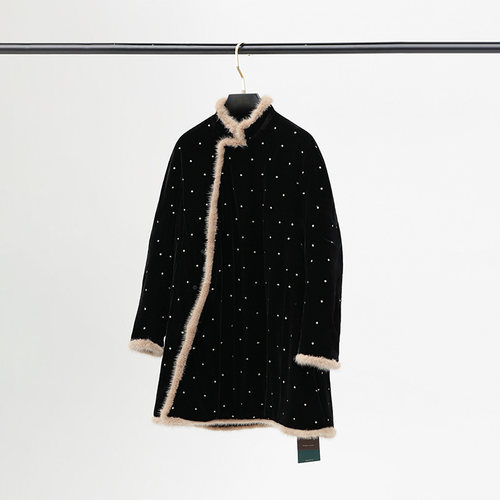 门里门外黑色真丝丝绒绣花夹棉外套BR24DS1020C