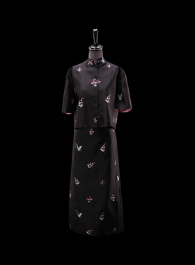 黑色丝毛绣花外套BR24QW0437B黑色丝毛绣花半身裙BR24QB0438B