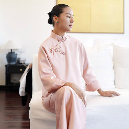 樱花粉真丝羊毛两件套