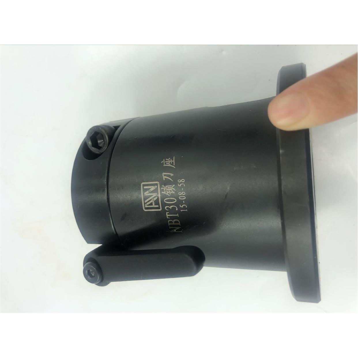 台湾安威NBT30锁刀座（无键槽）