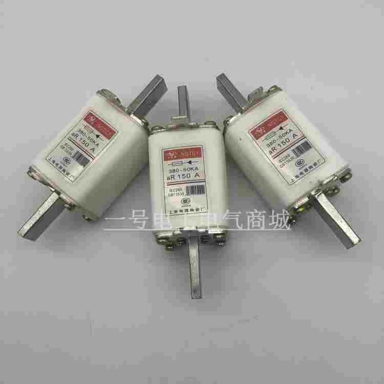 飞灵陶瓷熔断器RS711C-125A快速熔断器NGTC1-125A熔芯RS32熔断器